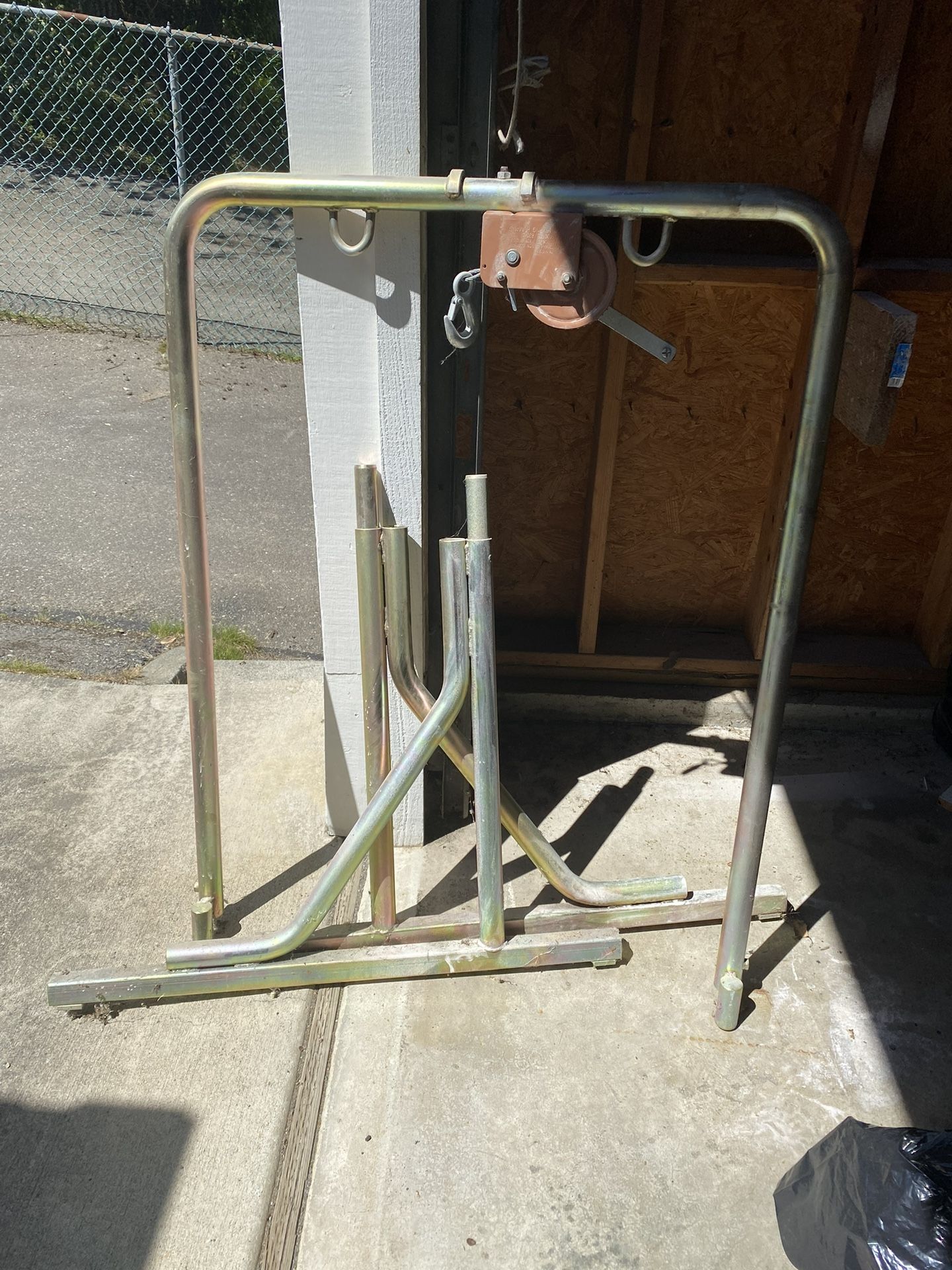 Engine Winch For… Motorcycles? for Sale in Seattle, WA OfferUp