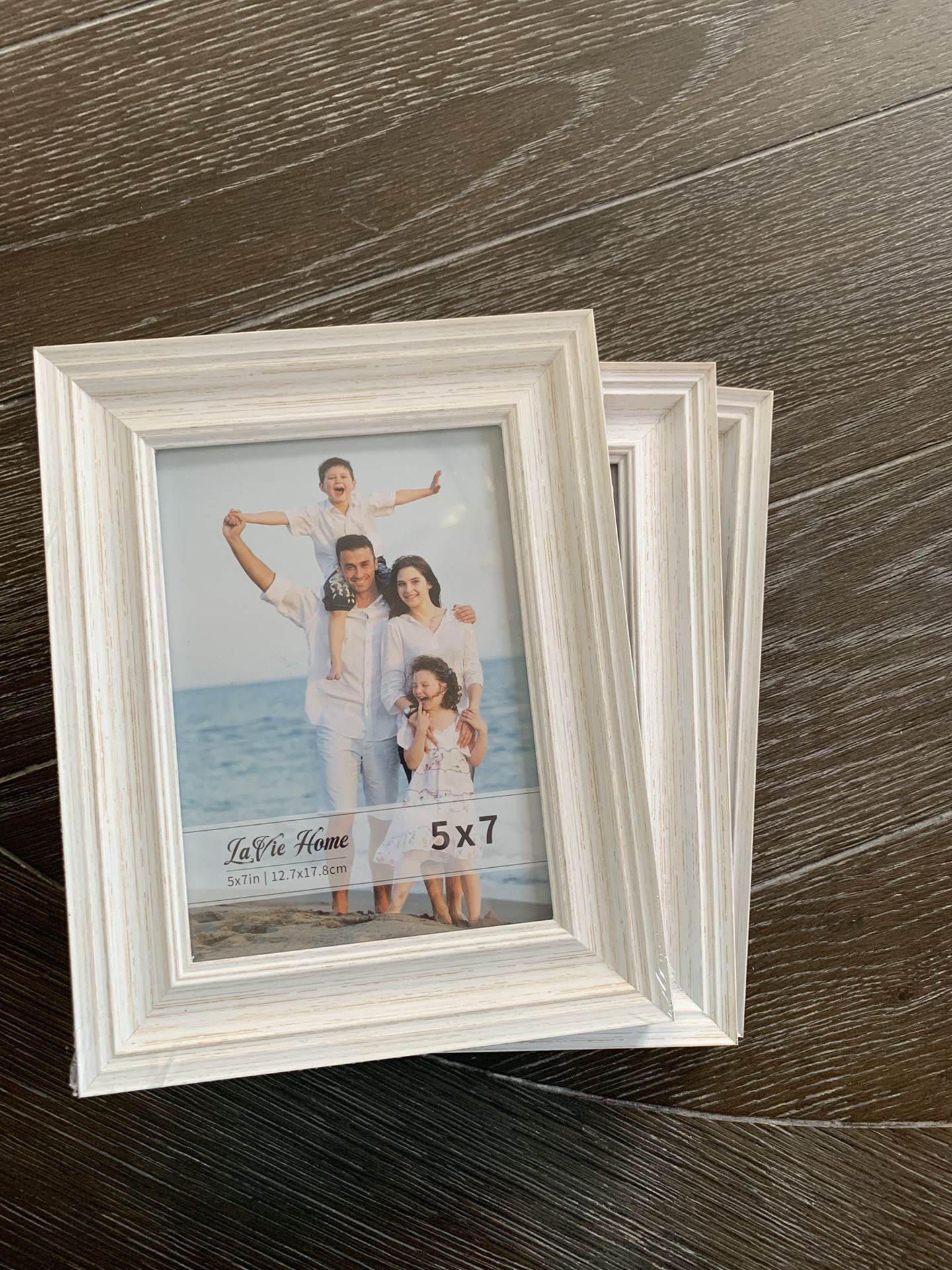 Wooden framed picture frame (3)