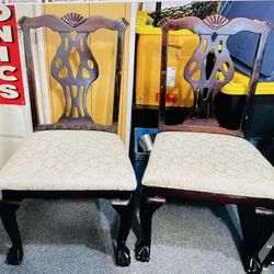 Dining Room Chairs Both For 30.00