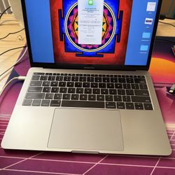 MacBook Pro In Perfect Conditon