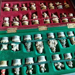 Keepsake Christmas Ini Chess Set 