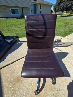 Desk chair