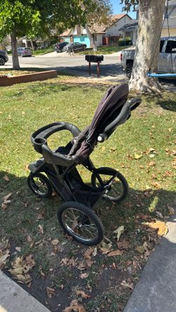 free stroller graco used . needs new tubes