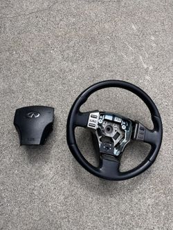 G35 Steering Wheel