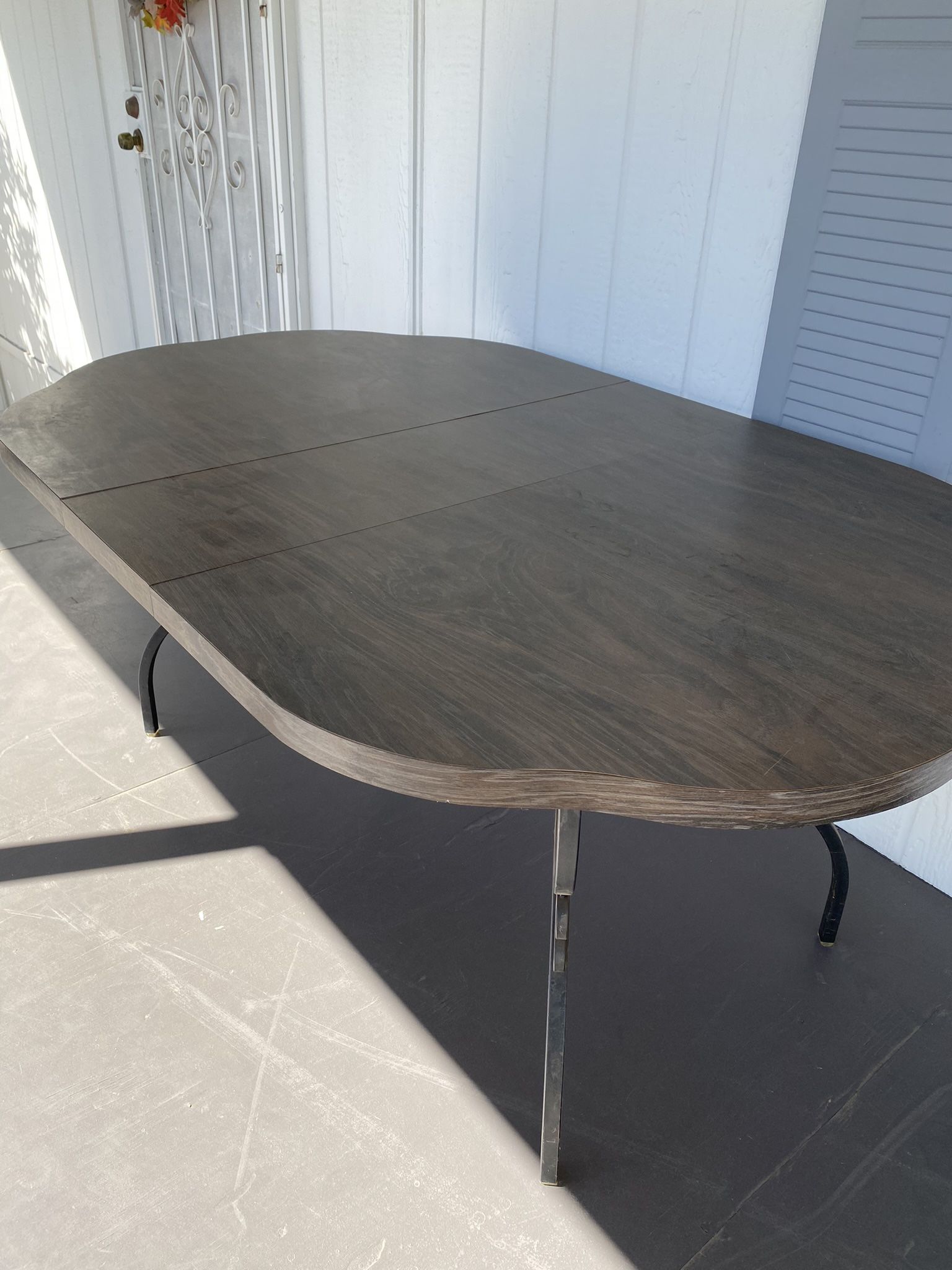 Table. Make Me An Offer. NO HOLD