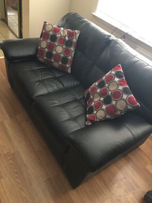 New And Used Leather Couch For Sale In Middletown Ct Offerup