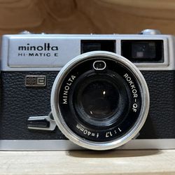 Minolta Hi Matic E 35mm SLR Film Camera Rokkor-QF 40mm F1.7 Lens / Electroflash