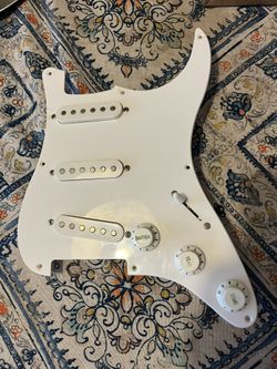 Squier Stratocaster Fully Loaded Pickgaurd