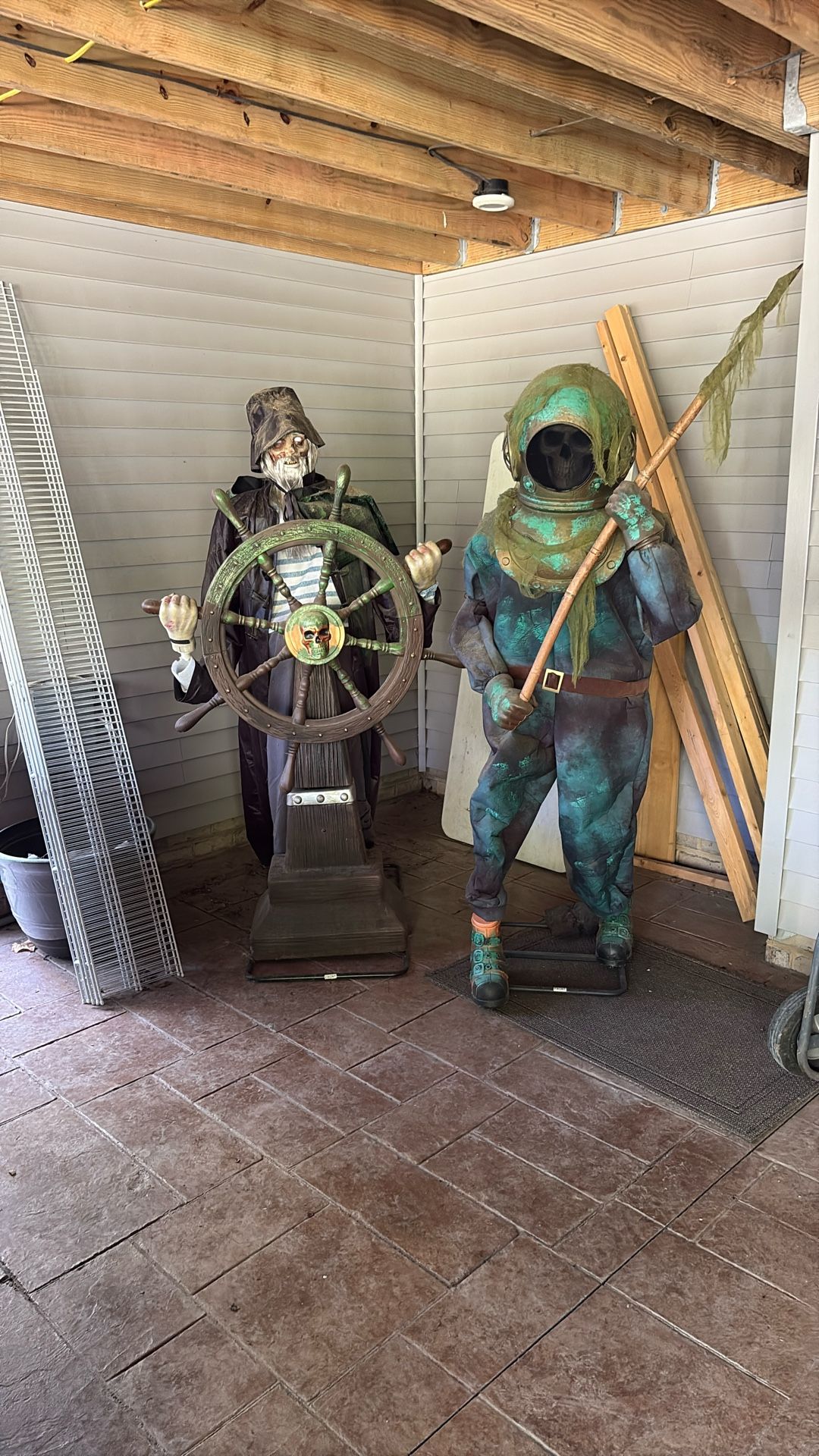 Two 6 Ft Tall Mariner Holloween Animations