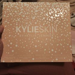 KylieSkin Care New Bundle 