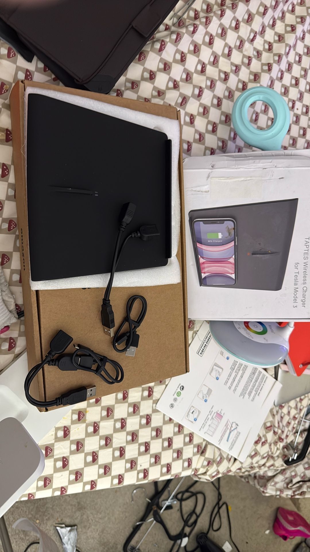 TAPtTES Wireless Charger For Tesla 3