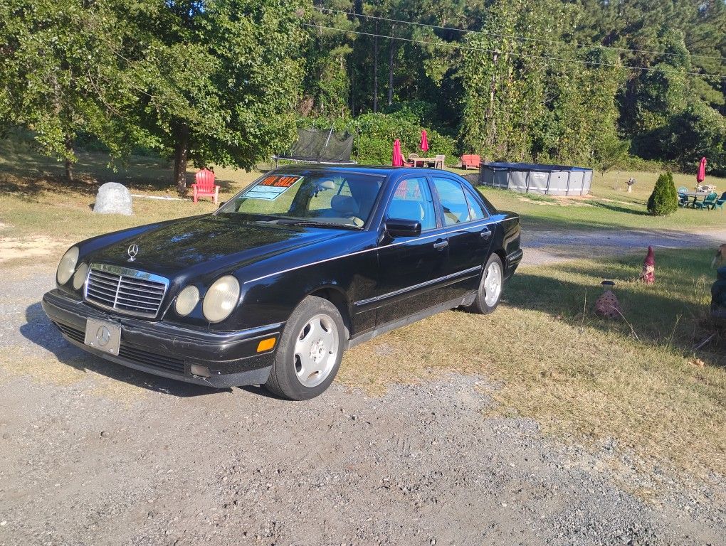 1997 Mercedes-Benz E-Class for Sale in Ridgeway, SC - OfferUp
