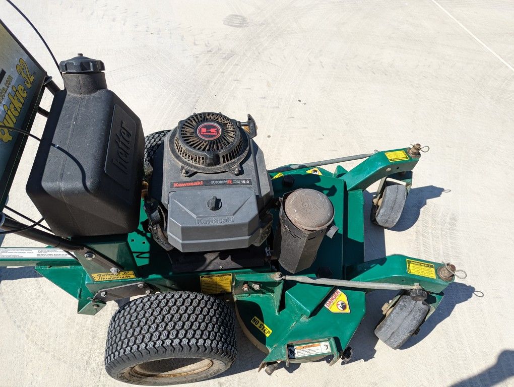 Hydrostatic Quickie 32" Cut Walk Behind Mower for Sale in Canyon Lake