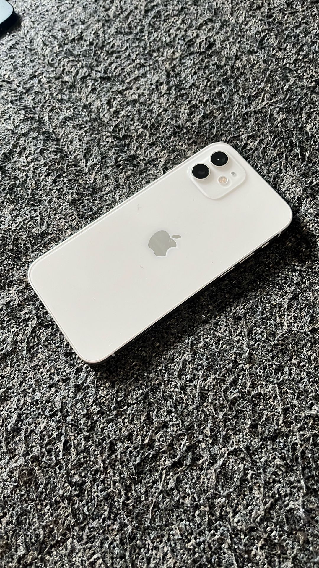 iPhone 12 White Unlocked