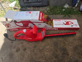 Homelite
17 in. 2.7 Amp Electric Hedge Trimmer