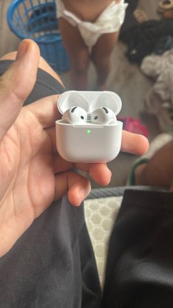 iPhone Air Pods