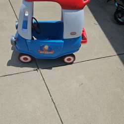 Little Tikes Cozy Ice Cream Truck