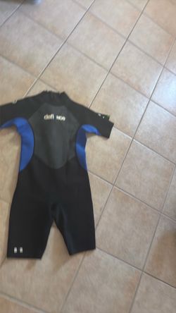 Wetsuit size 2xl