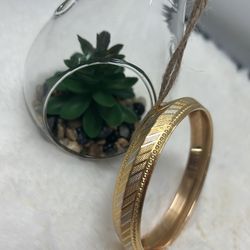 Gold bangle bracelet 22kt 
