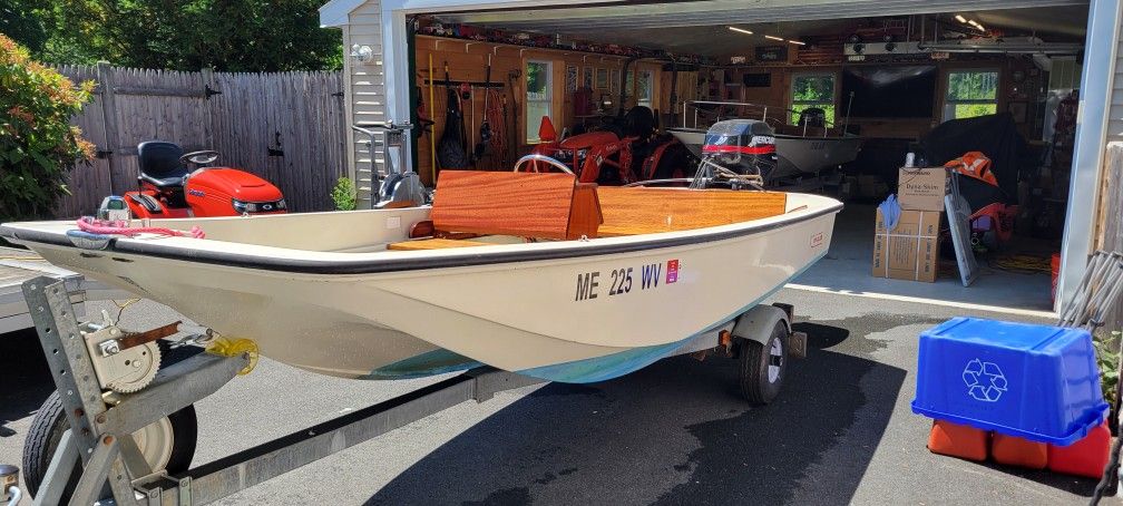 1975 Boston Whaler 13 Sport