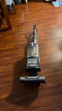 Shark Professional navigator lift away vacuum