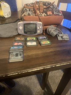 Gameboy advance, 6 video games and ac adapter