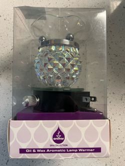 Oil and wax aromatic lamp warmer