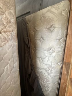 Free Queen Size Frame And Bed