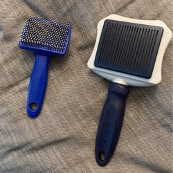 Pet Brushes 
