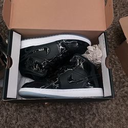 Air Jordan 1 Mid