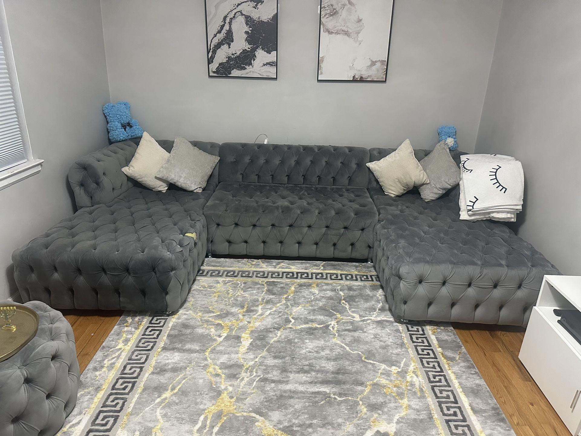 Modern Sectional Couch – Tufted Velvet (Gray)