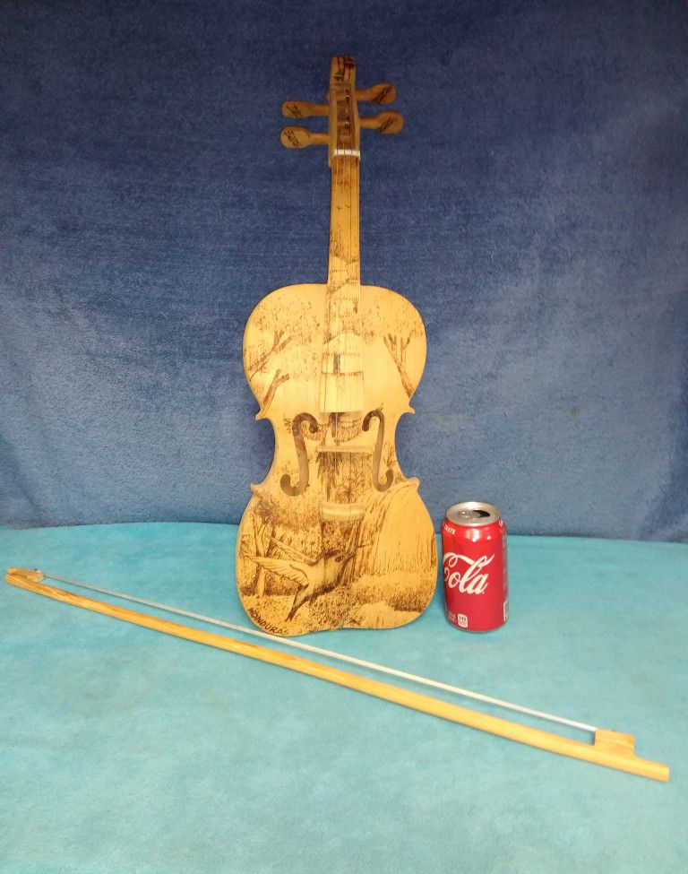 VIOLIN FULL SIZE HAND CARVED WOOD PROP