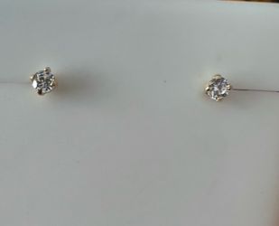 NEW-10K Gold Stud Earrings 2mm Screw Back