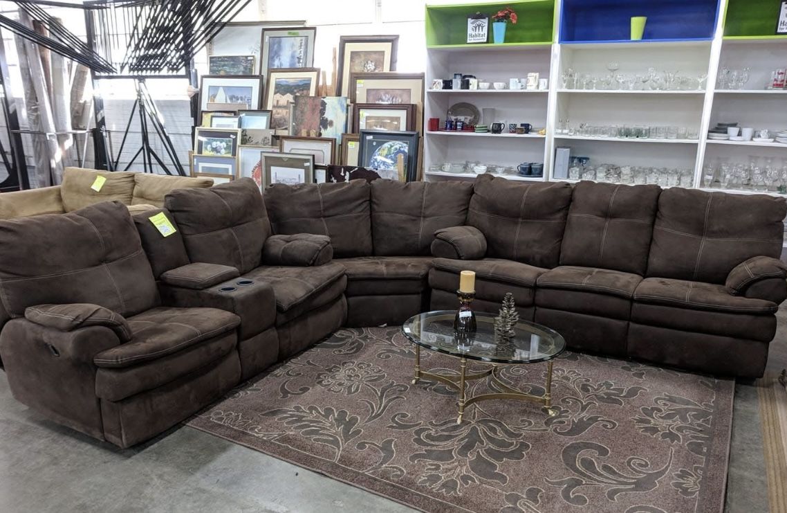 Massive Double Reclining sectional. Excellent shape