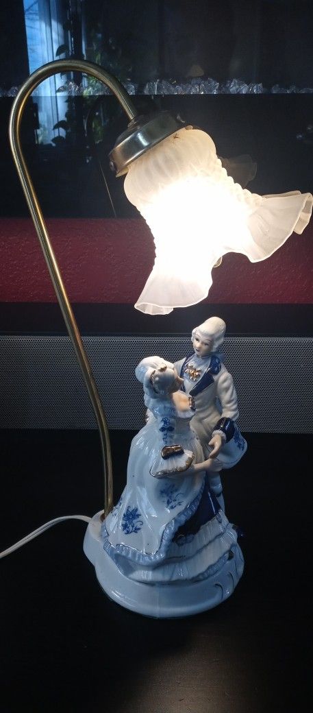 Porcelain Victorian Couples Lamp