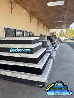 California king mattress and Boxspring bed set Colchon y tambor