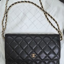Present - Mothers Day Gift Small Wallet Purse Black Quilt With Gold Accents Chain