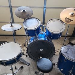 REMO Cb-700 Percussion Drum Set With Sabian Cymbals