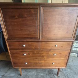 Drexel walnut mid century Dresser from panorama city.