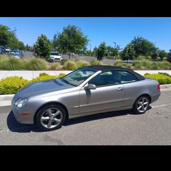 2005 Mercedes  CLK Convertible