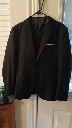 IZOD - 3 Piece Men Suit   Size Med    $35