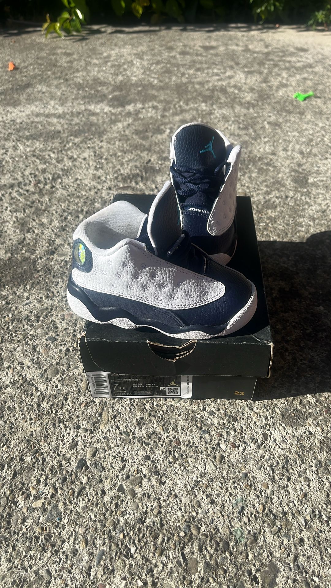 Jordan 13 Navy Blue & White Size 7c