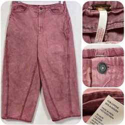 Rare Free People “Good Luck” Cotton Barrel Jeans in Sunsetter Red/Pink Wash SZ 4