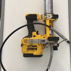 Dewalt Grease Gun 