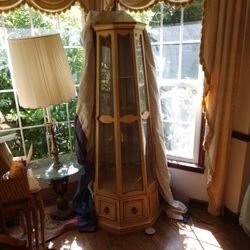 Antique Italian Octagon Curio 🗄️ Cabinet