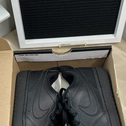 GIRLS NEW BLACK NIKE’S