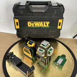 DeWalt Laser Level DCLE34030 With Case And Battery - Used, Working 20v/12v 3x360