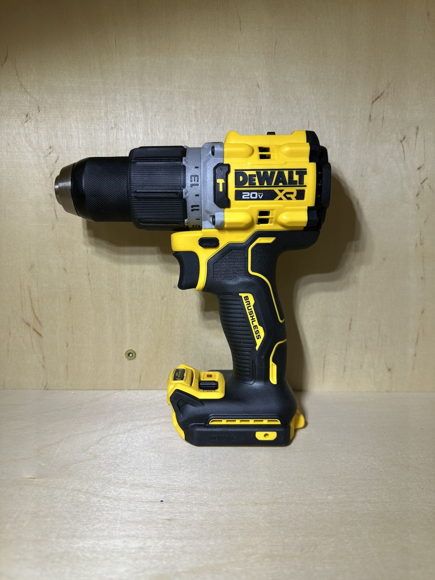 Dewalt 20v Hammer Drill /  Driver