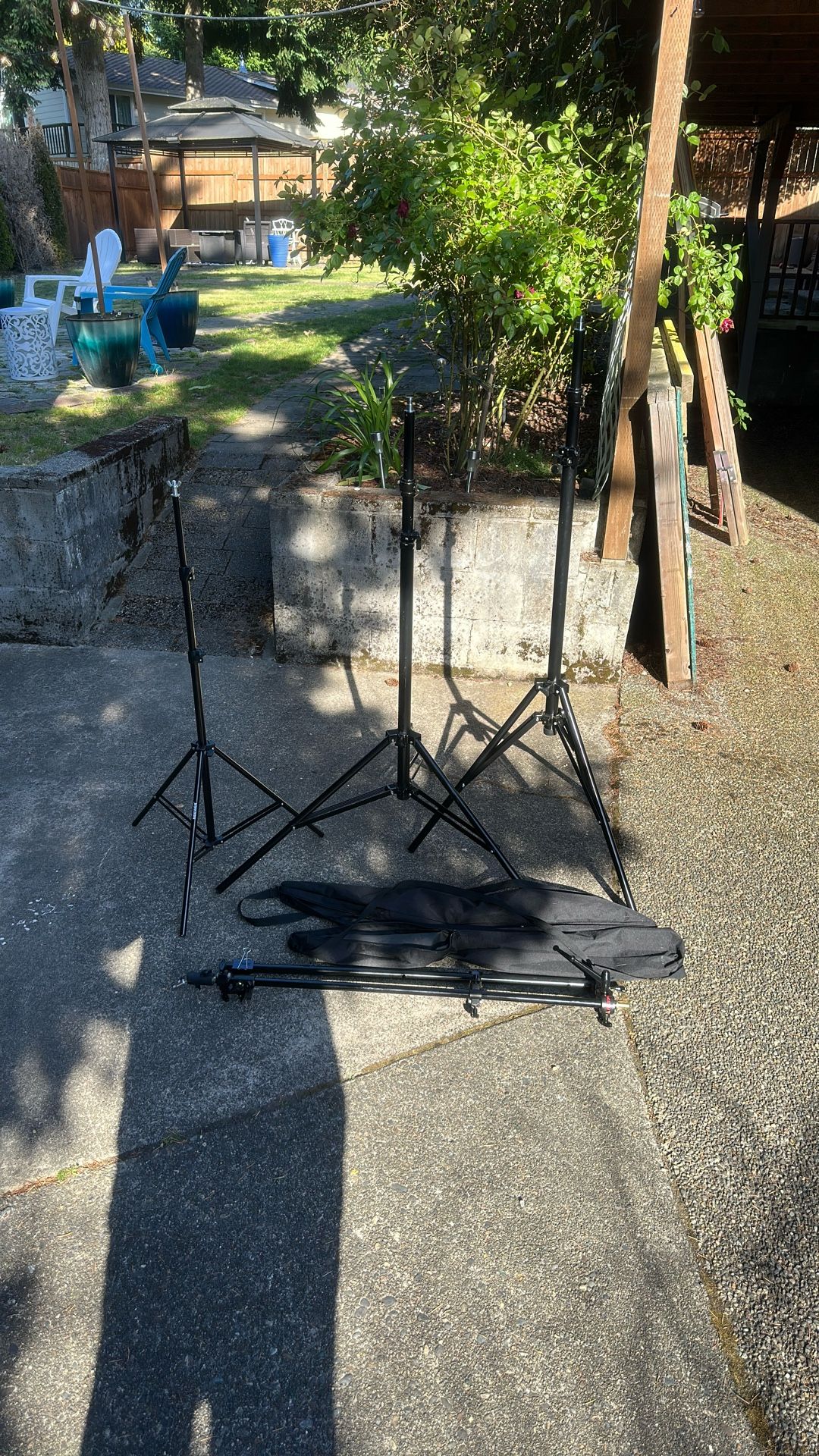 Light Stand Tripods And Reflector Disc