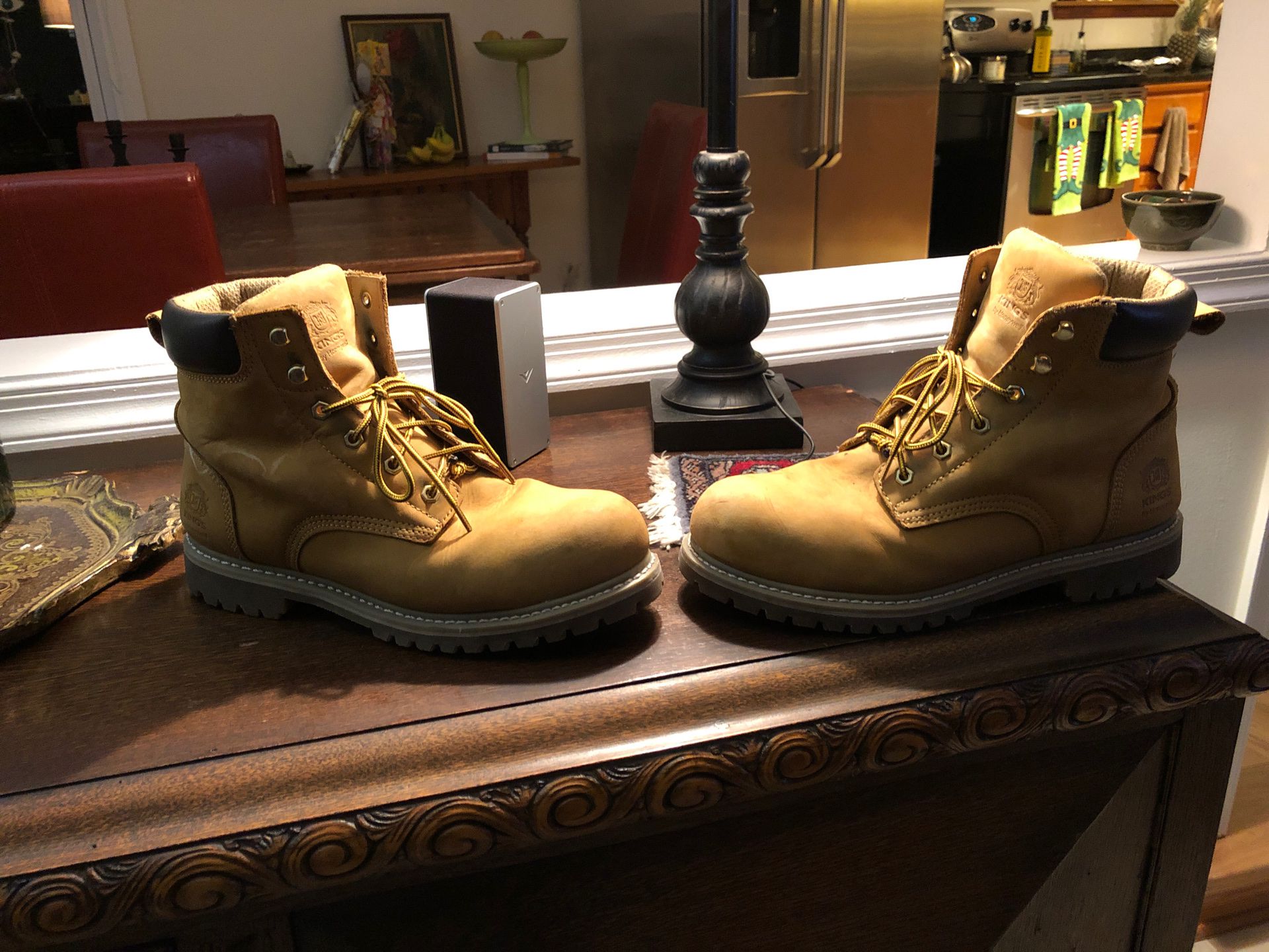 Steel toe size 12 Kings boots
